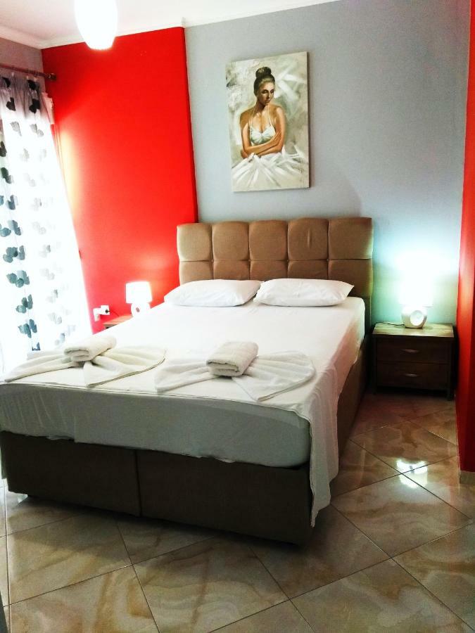 Iro Apartment Néa Péramos Bagian luar foto